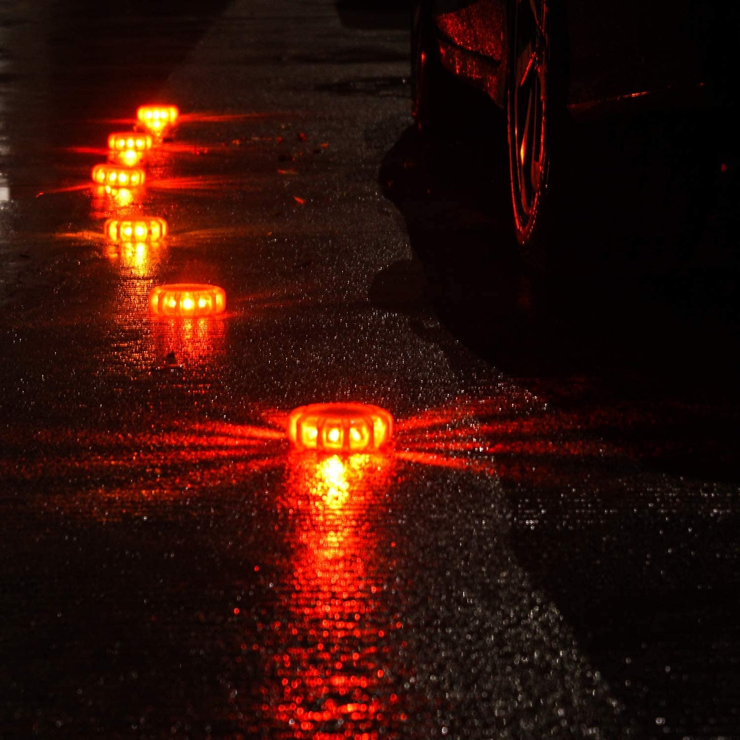Magnetic LED Emergency Safety Flare Set (Set Of 2)